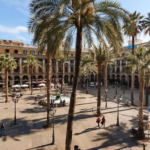 Do Placa Reial Powered By Sonder